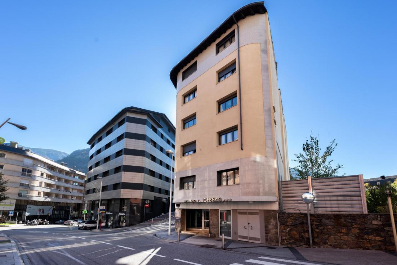 Aparthotel Iceberg Sant Julia de Loria Exterior photo